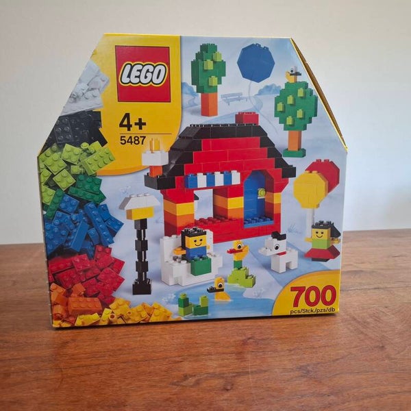 [5487]-b Fun with LEGO Bricks