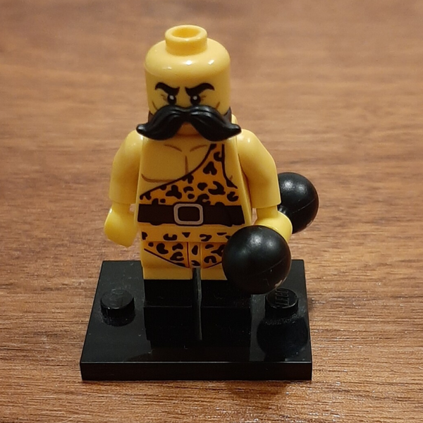 [Col17-02] Circus Strongman