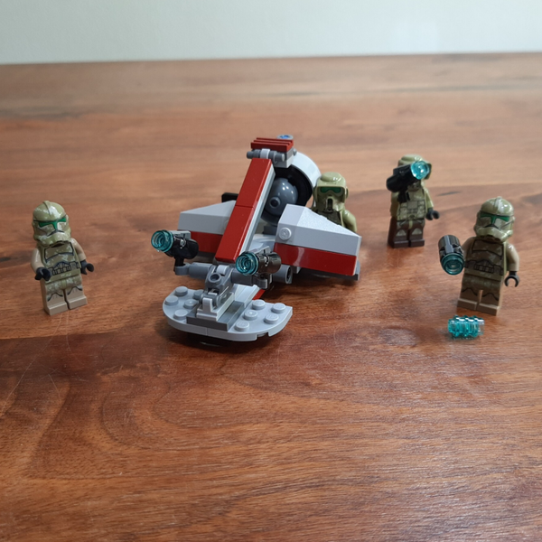 [75035]-iV Kashyyyk Troopers