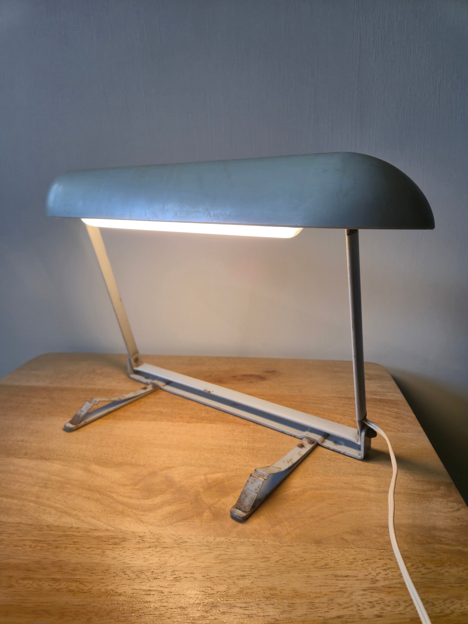 Charlotte Perriand Bureaulamp (Werkplaatslamp)