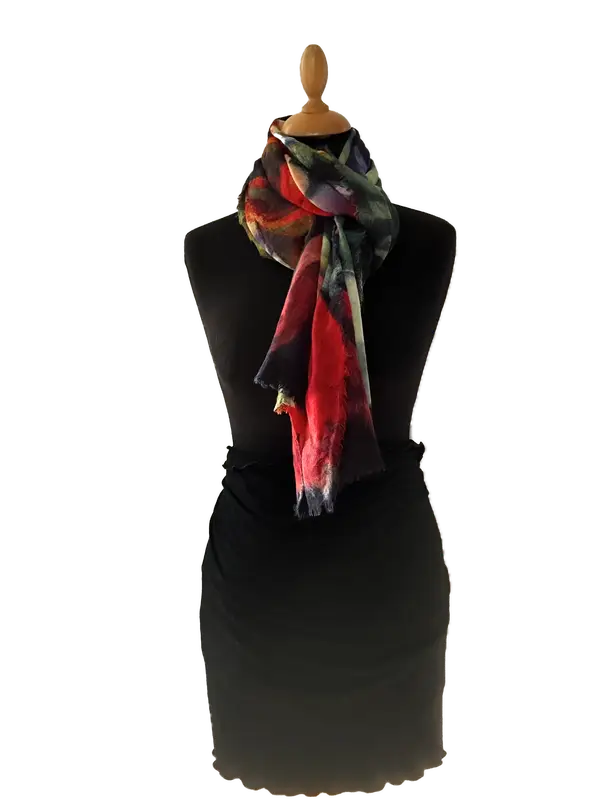 HIGHFIELD SHAWL DESSIN “PAINTED FLOWER” 100% MERINO WOL, 70CM X 180CM. KLEUR MULTICOLOR/WHITE Code:367