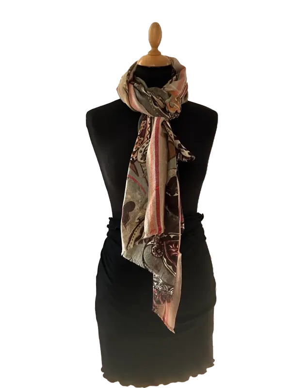 HIGHFIELD SHAWL DESSIN “FANCY PAISLEY” 92% WOL 8% KATOEN, GEWEVEN RAND, 70CM X 180CM. KLEUR BROWN/SAND