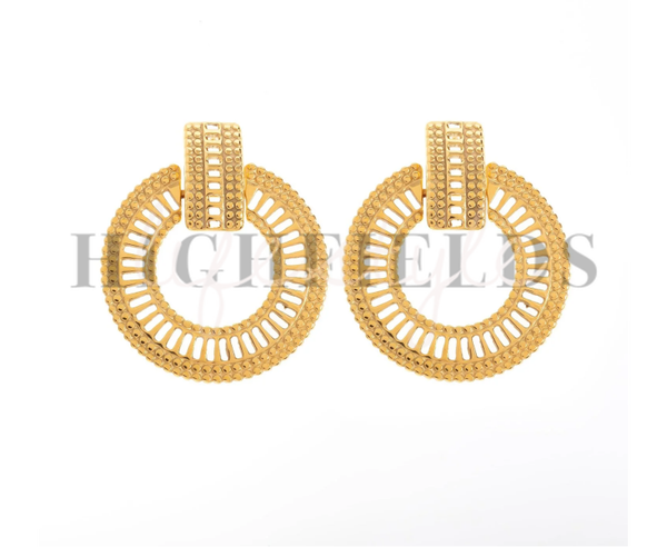 Open oorbellen van roestvast staal gold plated. Diameter 40mm. (153)