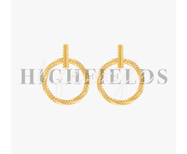 Oorringen met hanger roestvast staal gold plated. Diameter: 31mm (160)