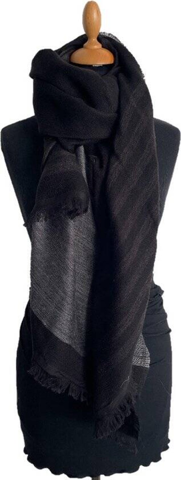 shawl geweven streep zwart - grijs