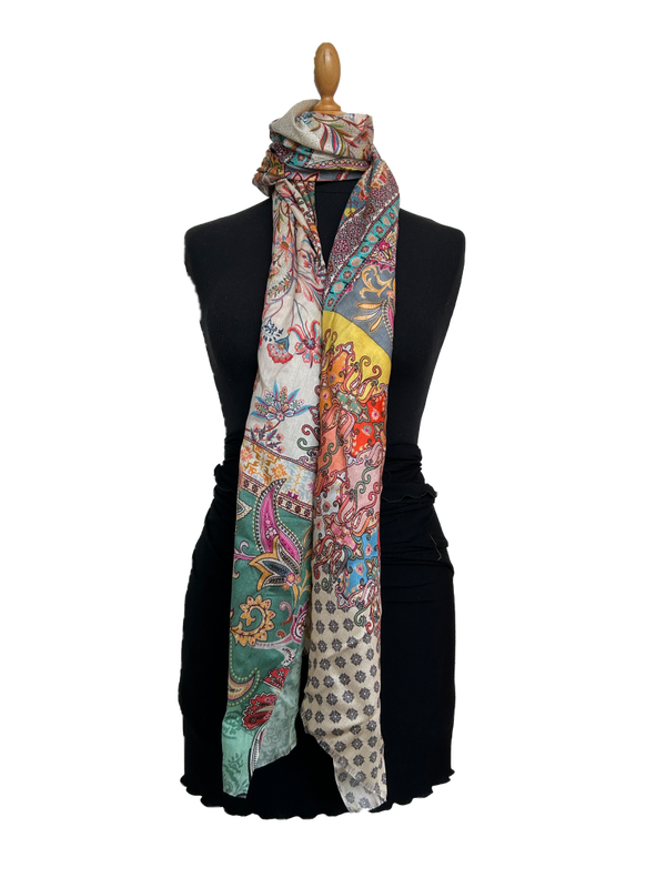 HIGHFIELD SHAWL DESSIN “PAISLEY-FLOWER” MODAL 70CM X 180CM – OFFWHITE/MULTICOLOUR