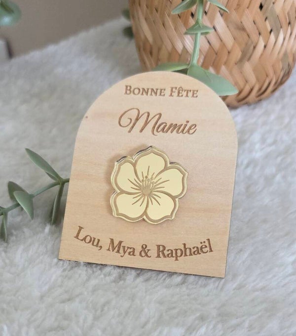 Magnet en bois Bonne fête Mamie personnalisé