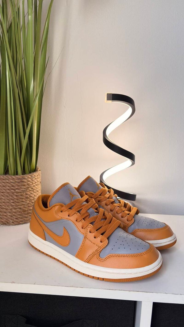 Jordan Low 1 - Mustard & Grey - Size 4