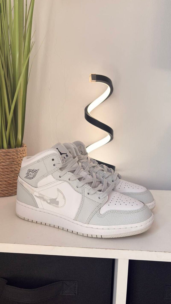 Jordan 1 Mids - Grey Camo - Size 5