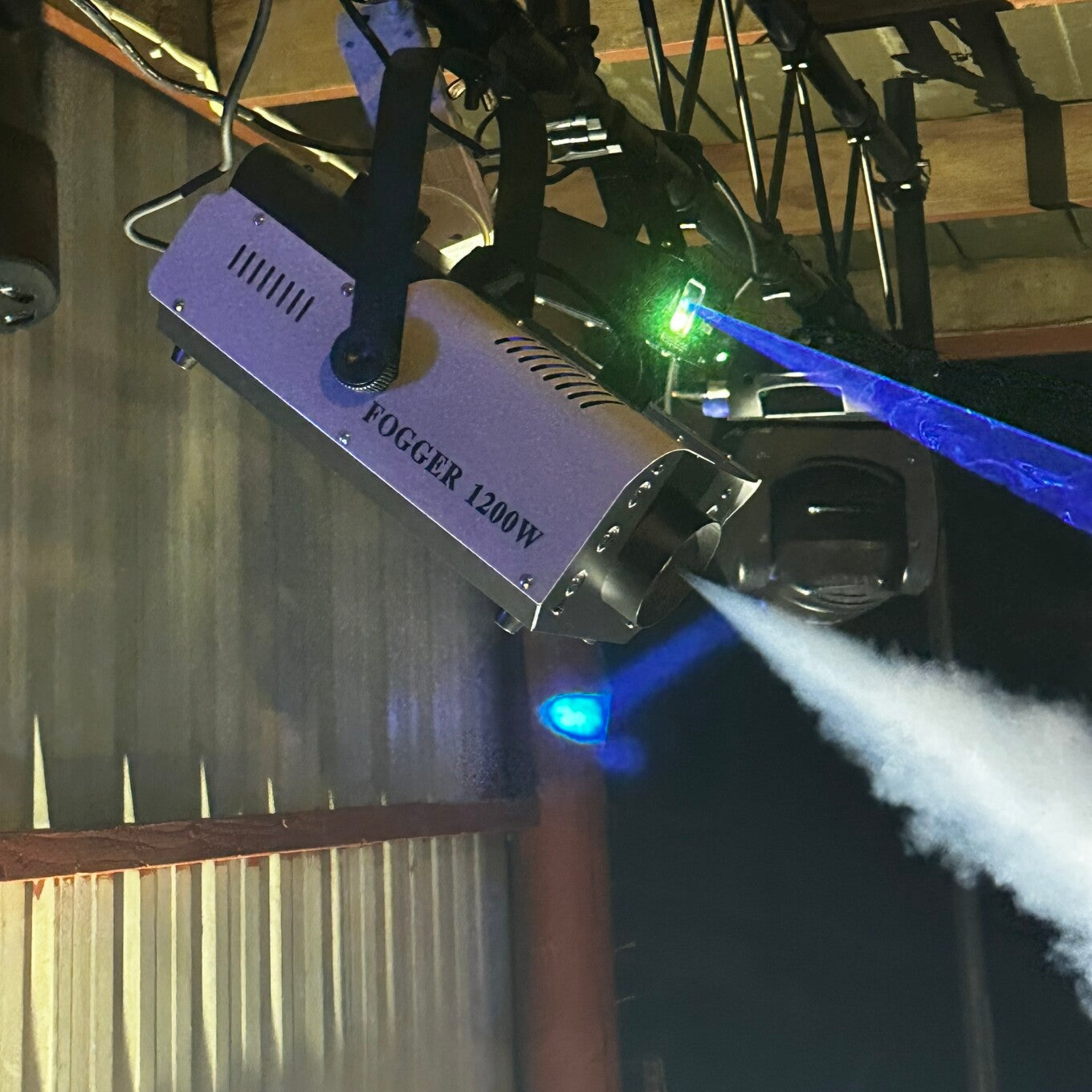 Smoke machine