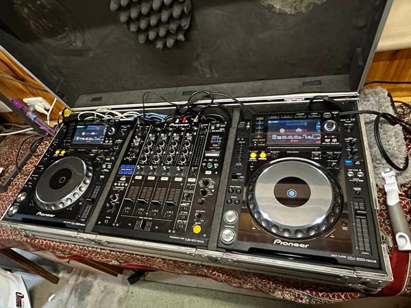 DJ Pioneer 2000 Nexus package
