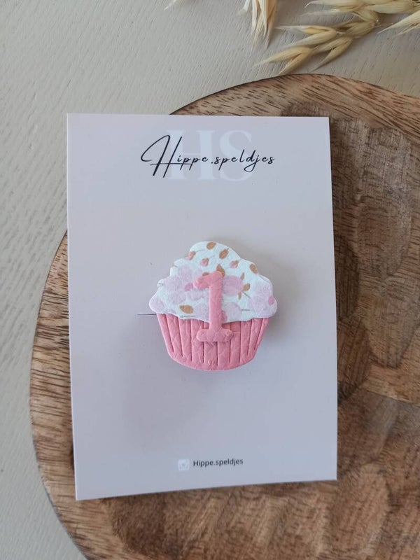 Verjaardag special cupcake roze