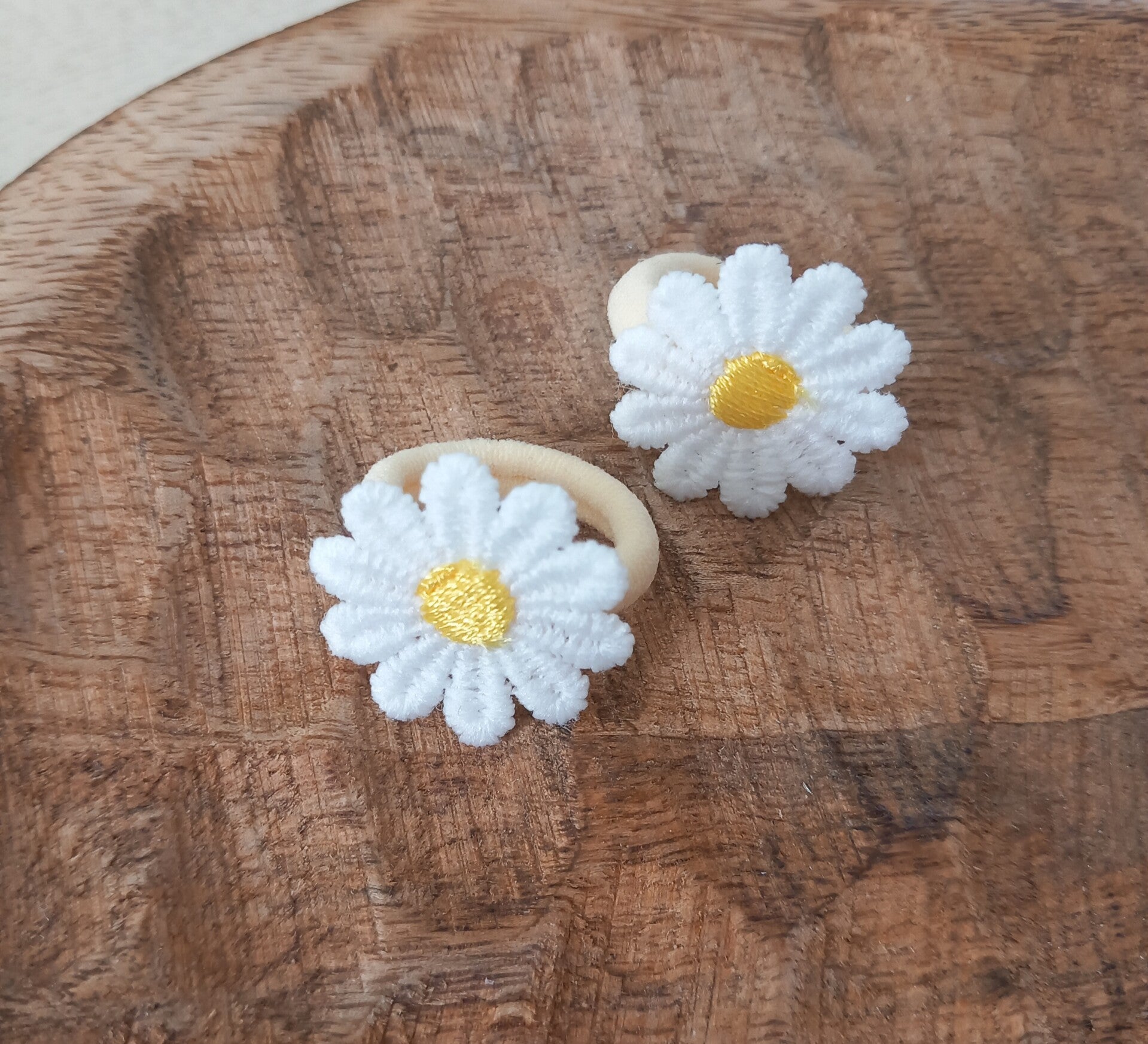 Mini elastiekje - Madelief geel