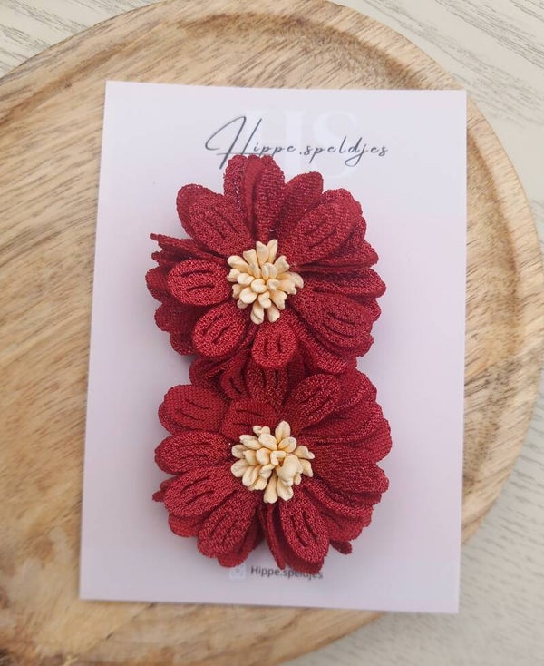 Alligator - flower burgundy