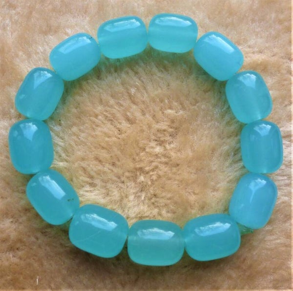 Chalcedon 12 x 16 mm