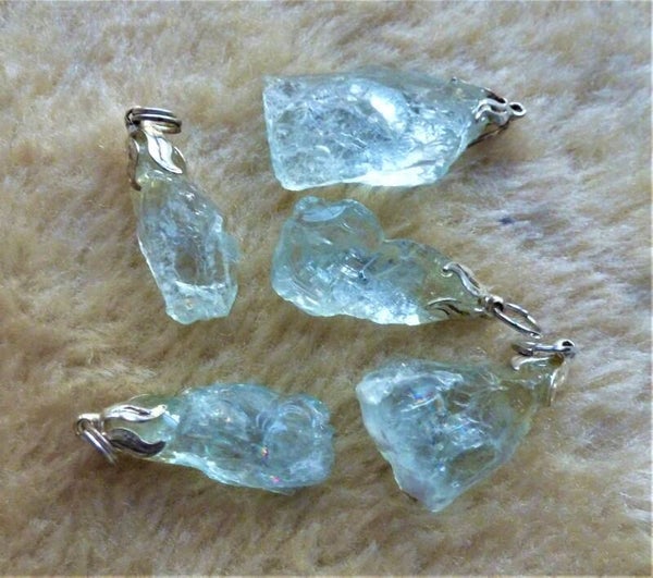 Ruwe Aquamarijn +- 25 mm