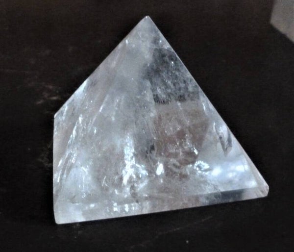 ;Bergkristal piramide  VERKOCHT