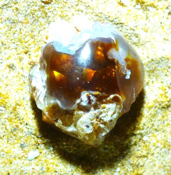 Ditis een mooie Vuur-agaat uit Mexico 4