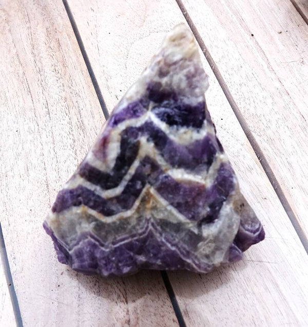 Chevron Amethyst uit Afrika.