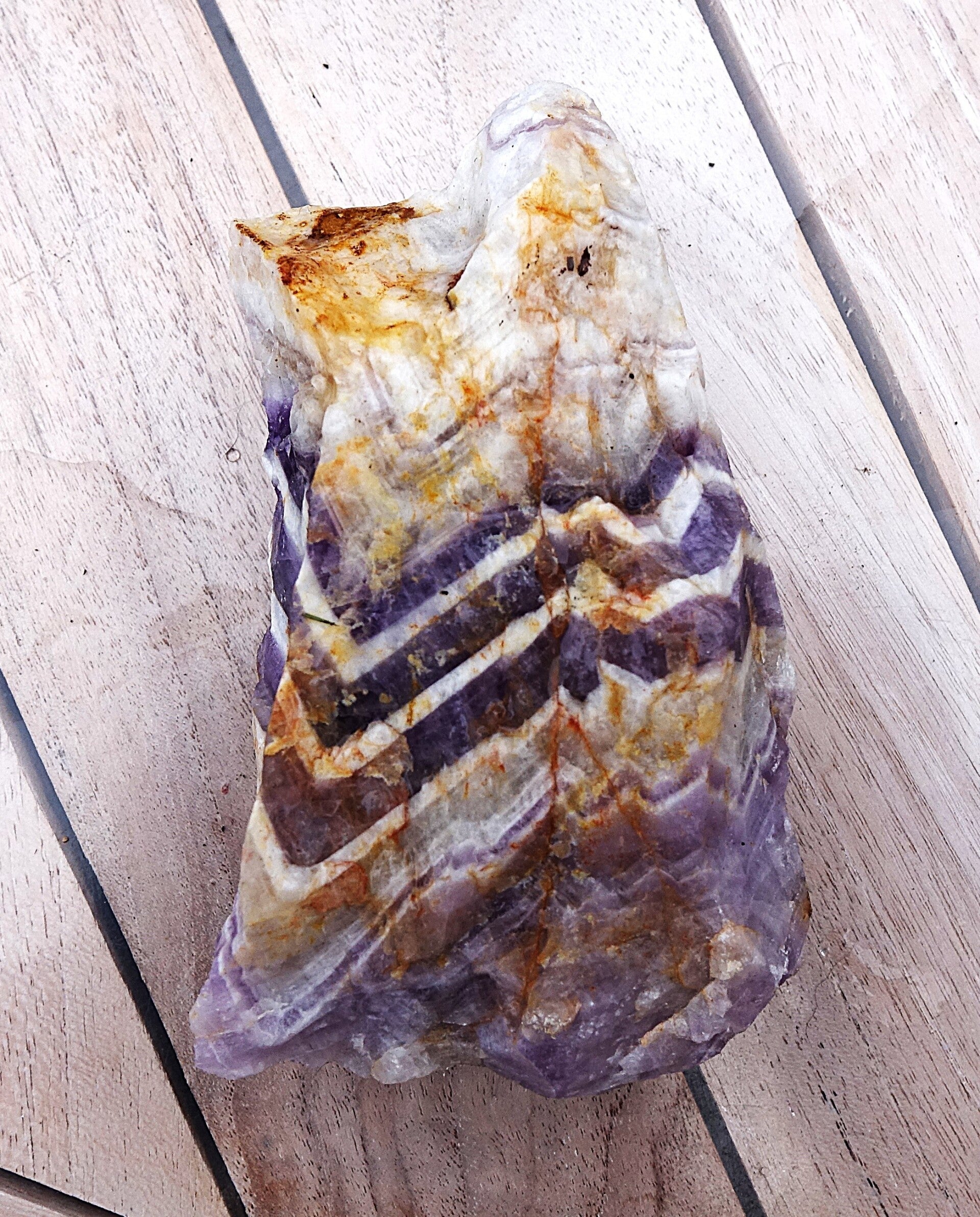 Chevron Amethyst uit Afrika