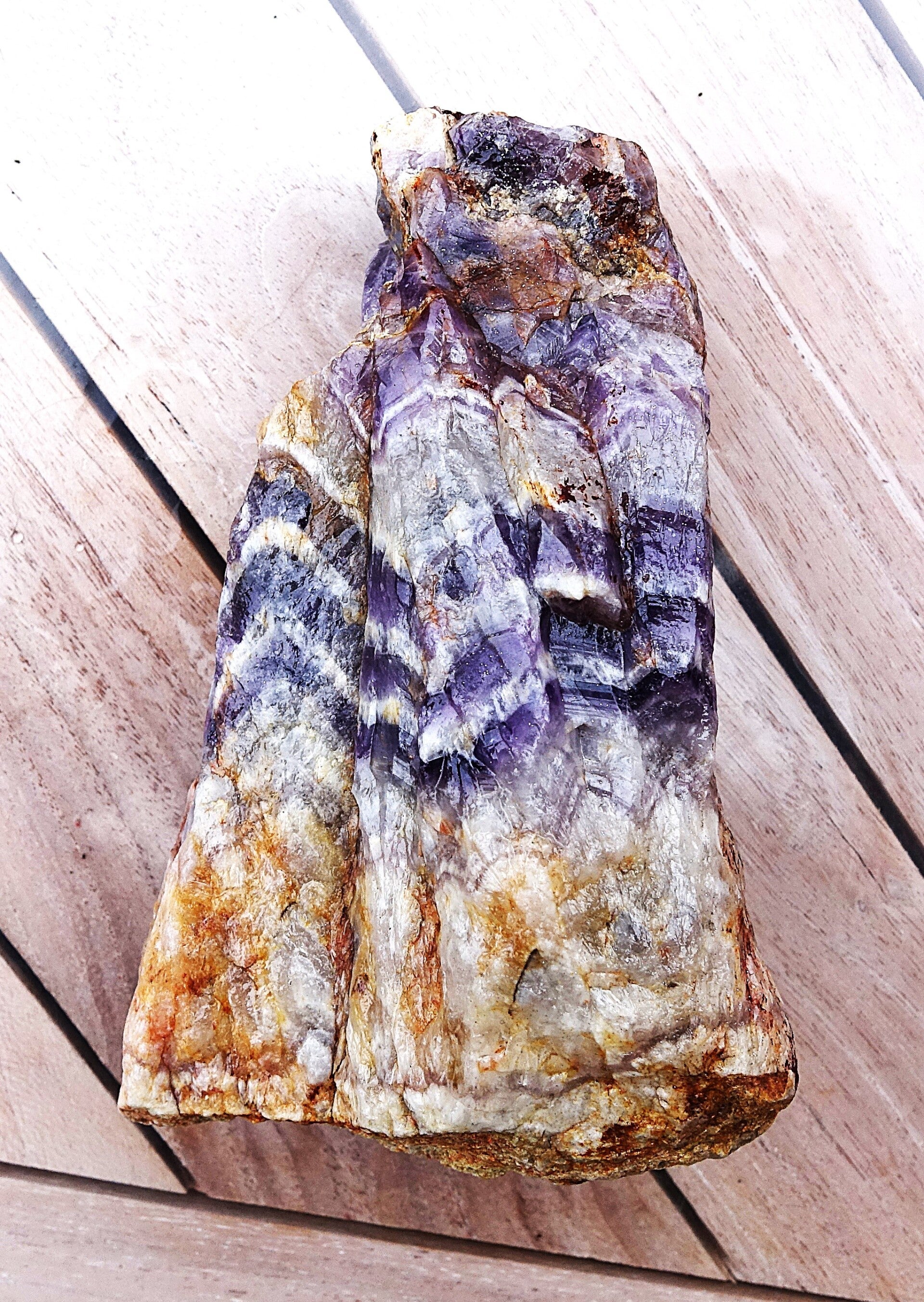 Chevron Amethyst uit Afrika