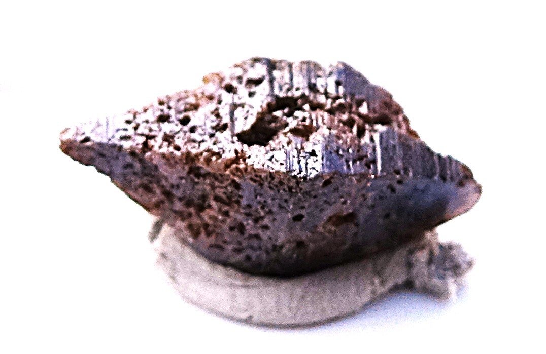 Dit is een ZELDZAME anataas kristal dubbeleinder  3