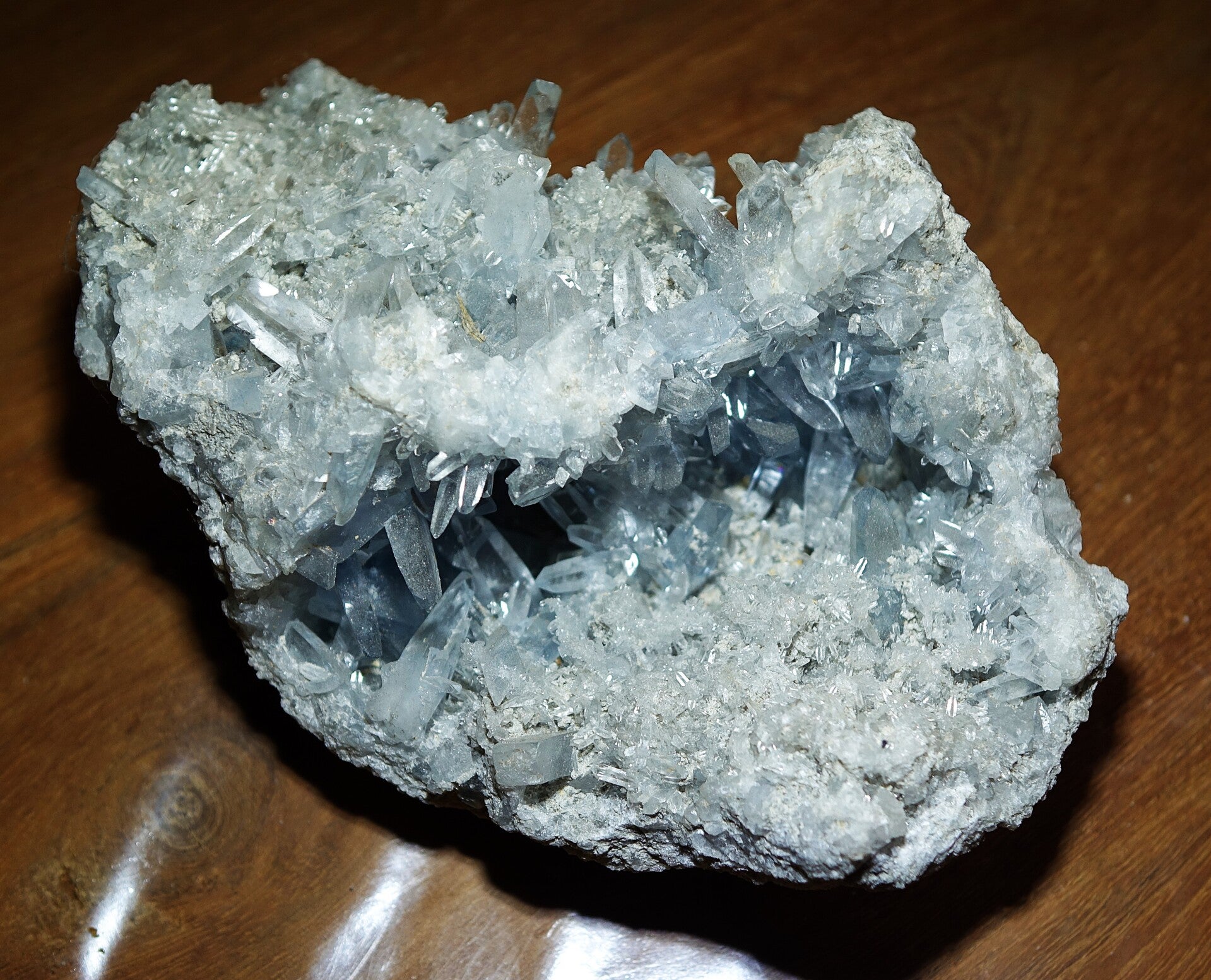 Mooi stuk Celestien met bijzondere kristallen zeldzaam