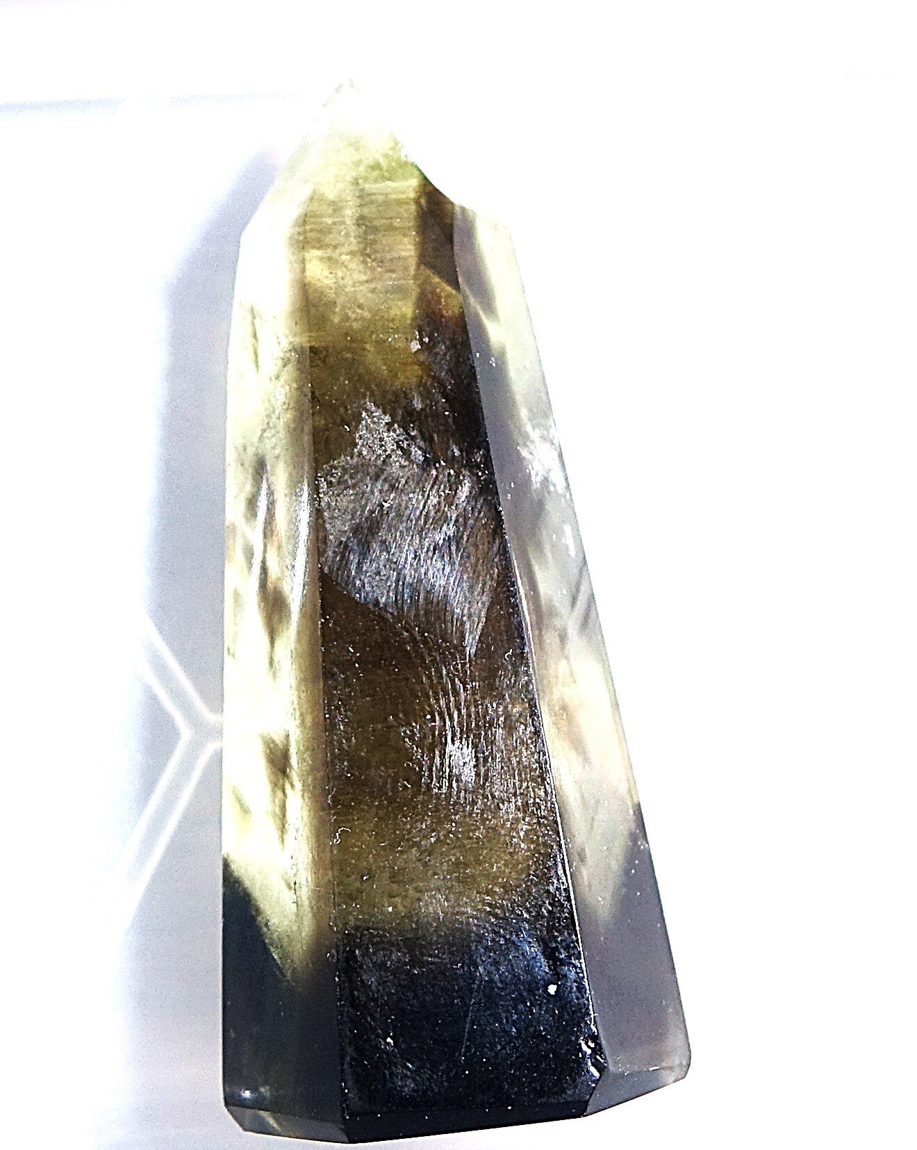 Dit is een natuurlijke Citrien met Rookkwarts uit Madagaskar , Zeldzaam.