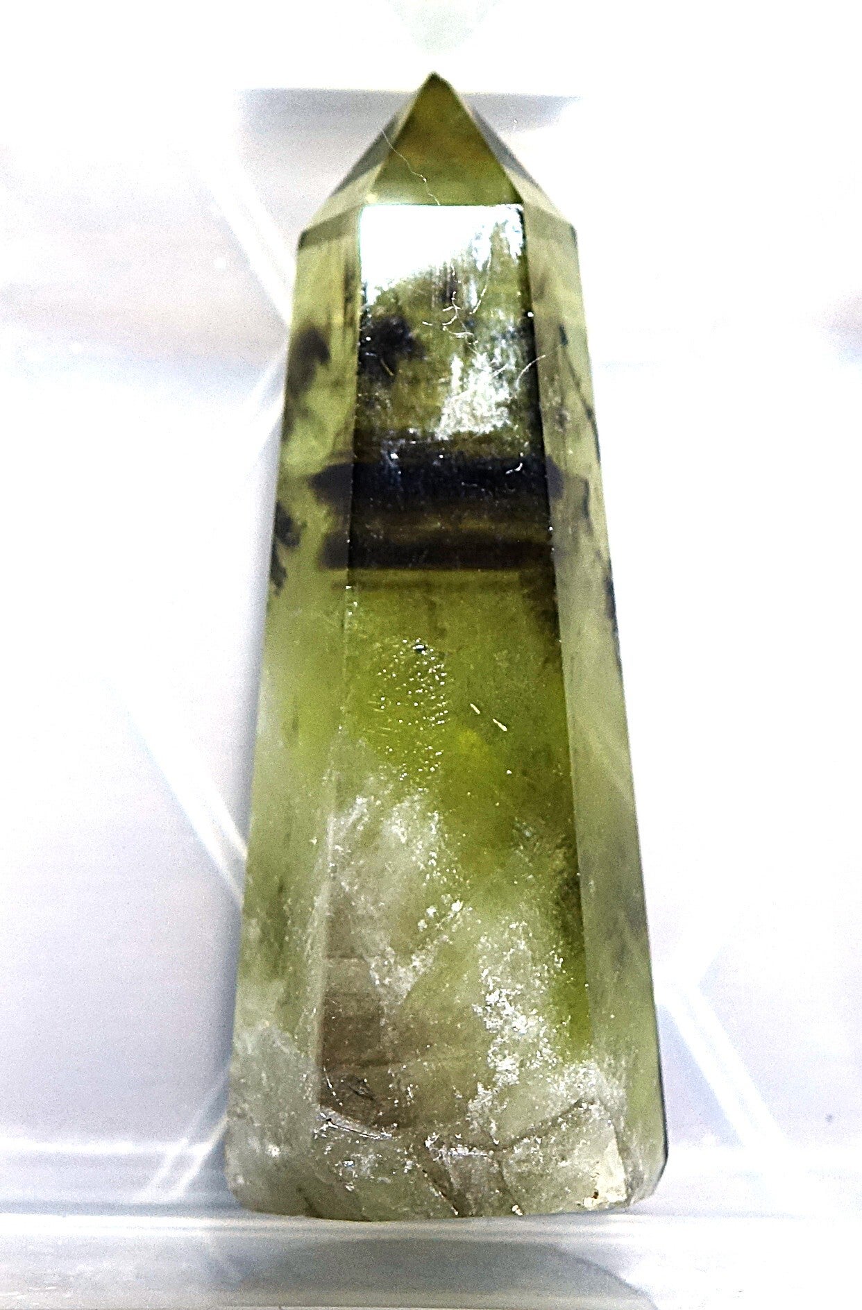 Dit is een natuurlijke Citrien met Rookkwarts uit Madagaskar , Zeldzaam.