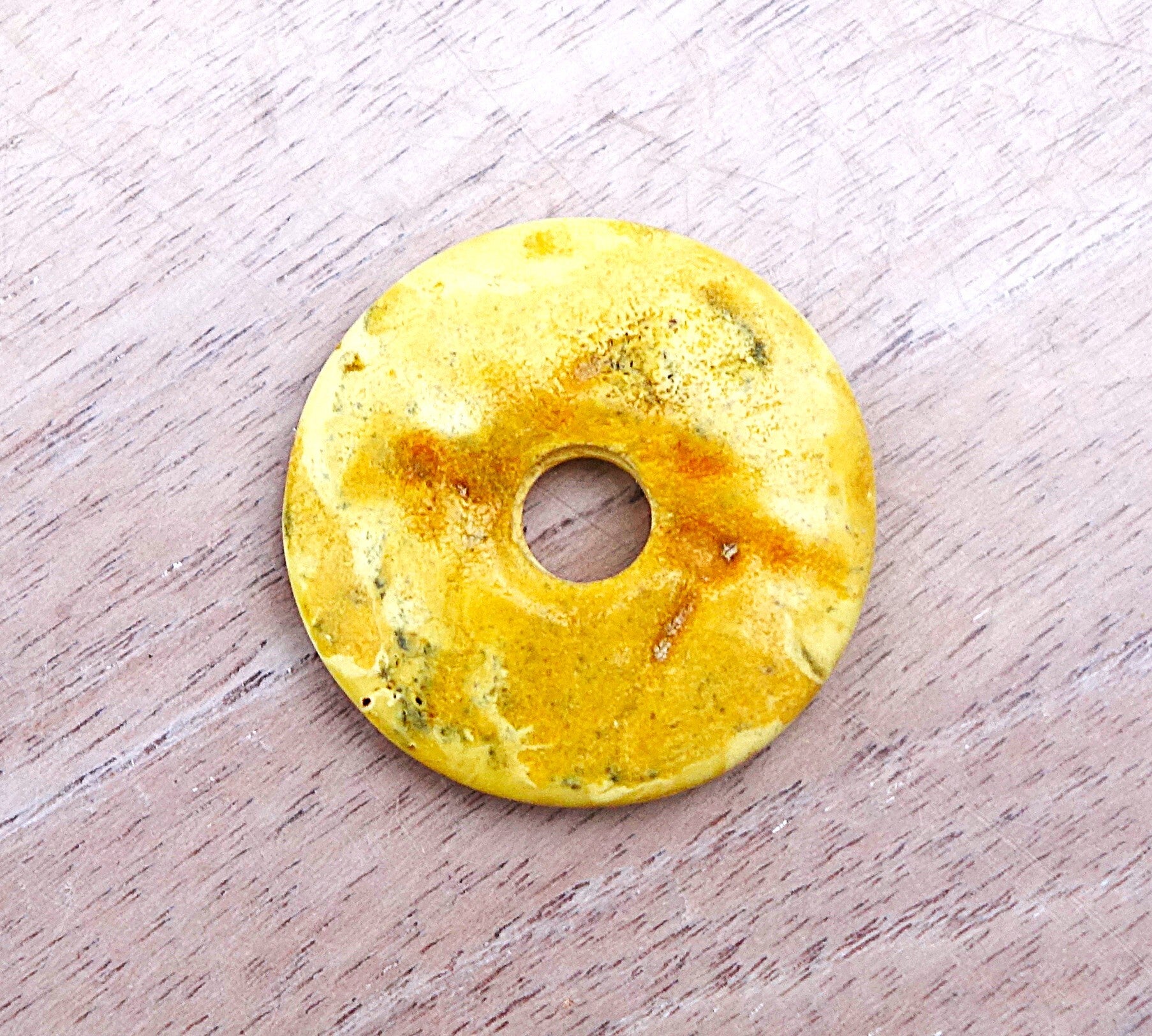 Gele Barnsteen donut