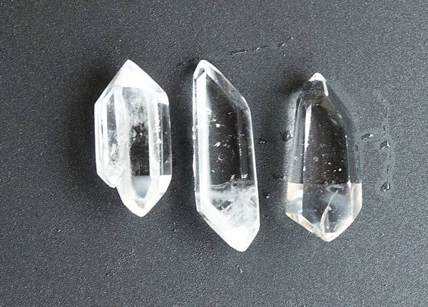 Mooie aangepolijste bergkristal dubbel einders.
