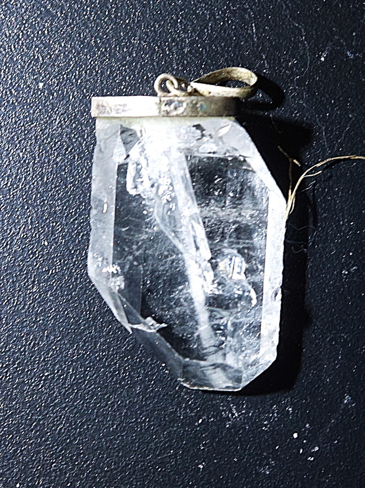 Mooie Fadenkwarts hanger uit Pakistan met 925 zilver.