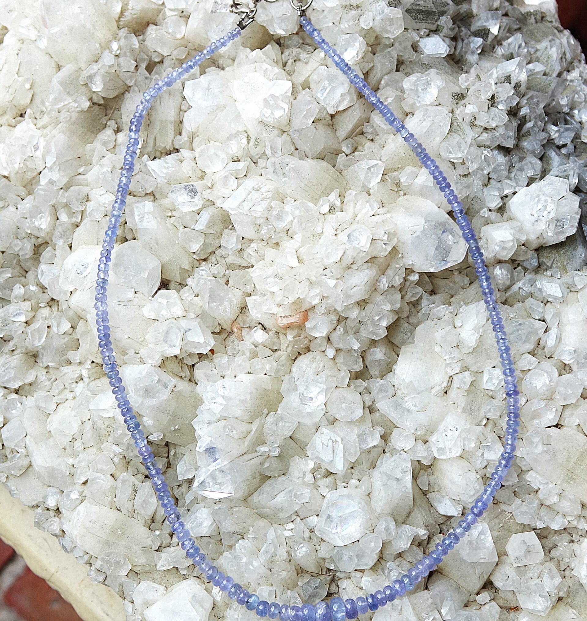 Mooi Tanzaniet collier .