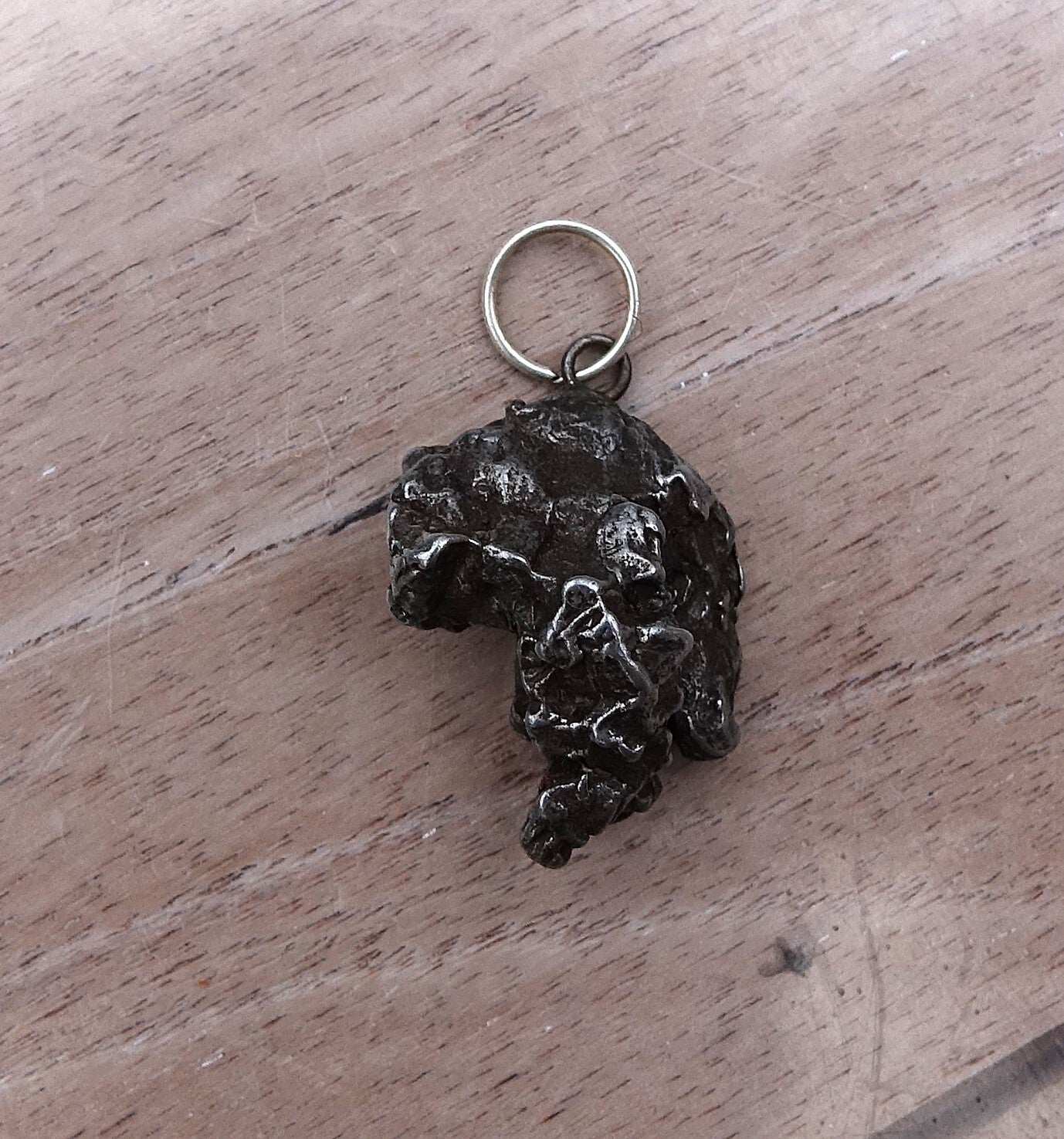 Mooie ijzer-Meteoriet hanger