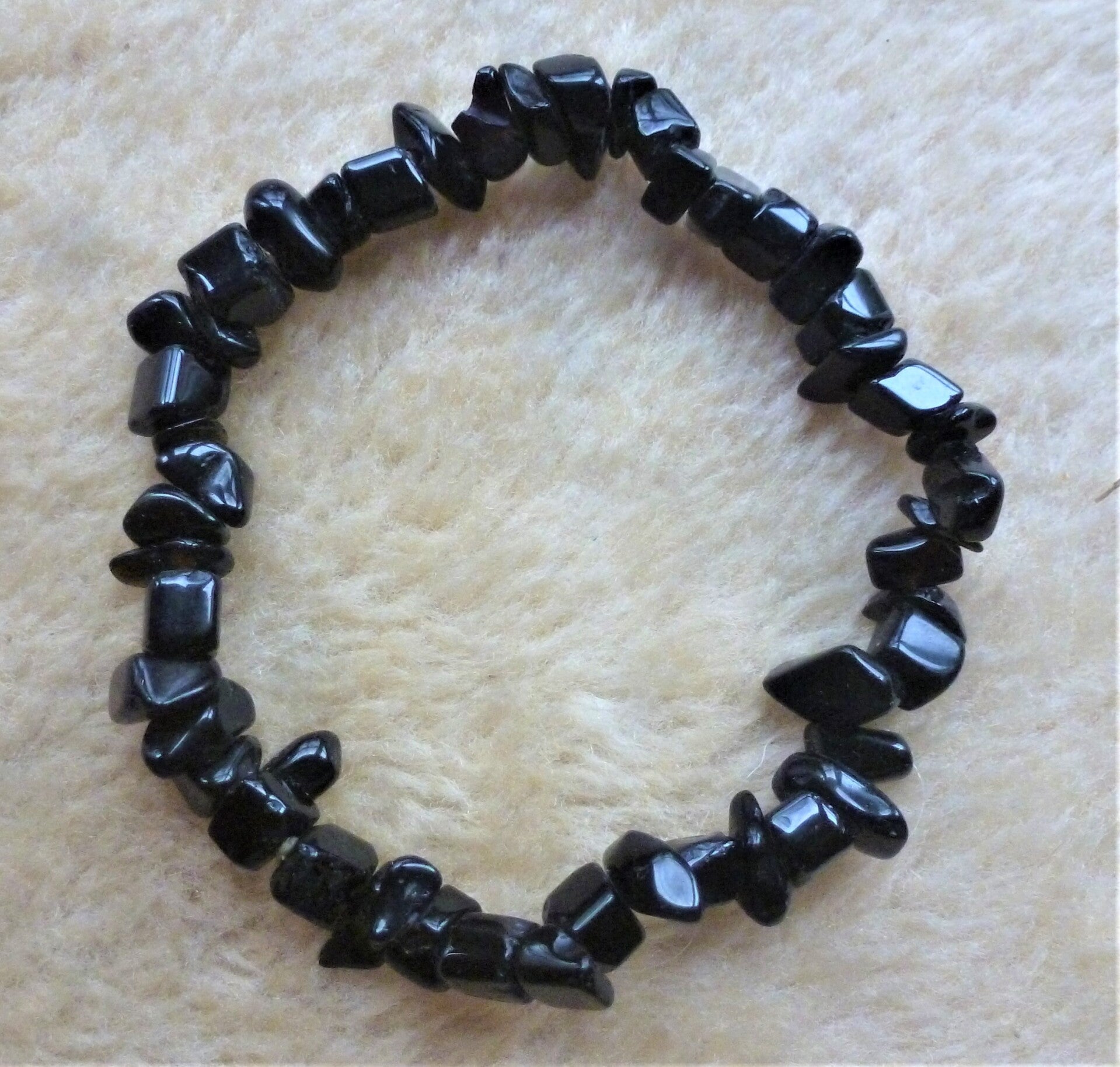 Mooie splitarmband van Magnetiet