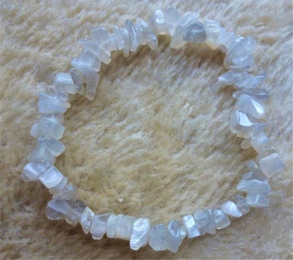 Mooie splitarmband van  Maansteen