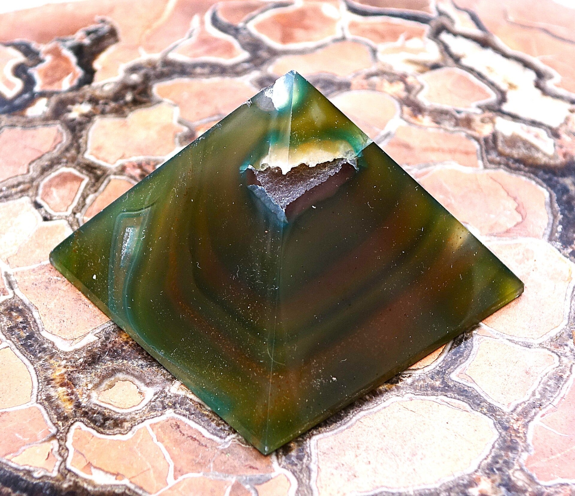 Mooie groene Piramide van Agaat