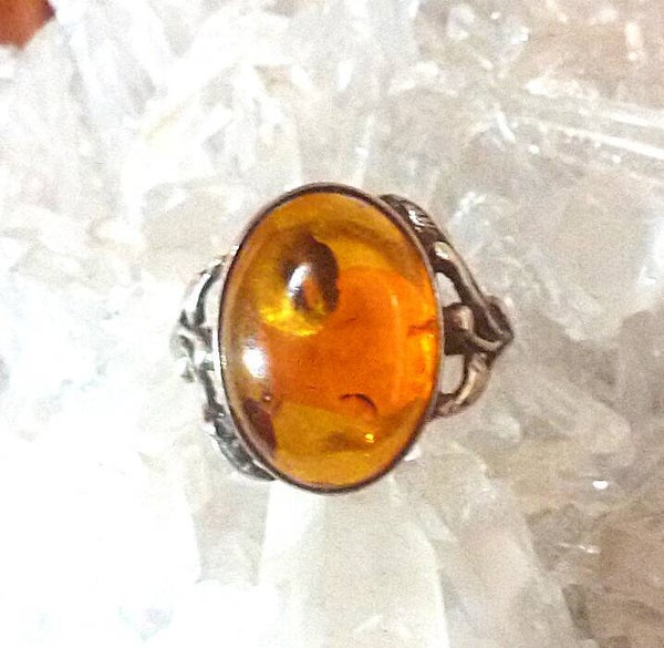 Mooie ring met barnsteen en 925 zilver