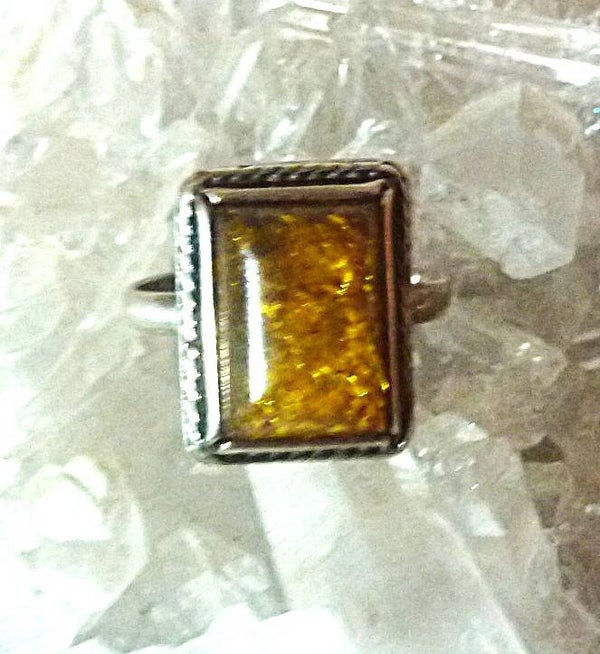 Mooie ring met barnsteen en 925 zilver