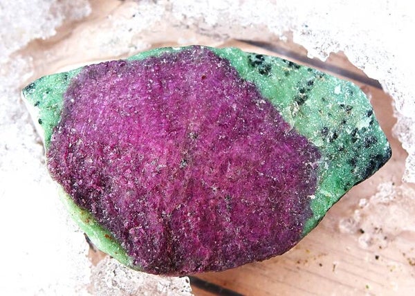 Mooie grote Sterrobijn in Zoisiet