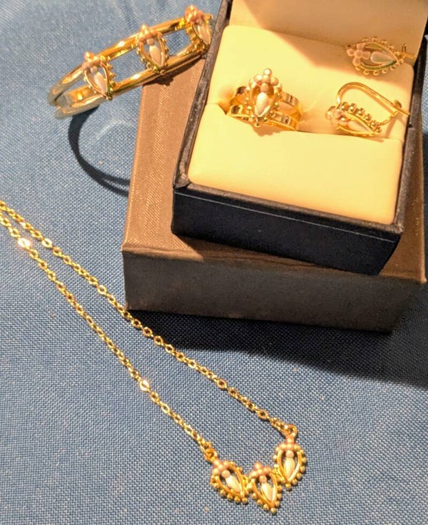 Girls Necklace Gold Plated with Rose and White Gold, Earrings, Ring and Bracelet with Beautiful Cross like Design in an Oval