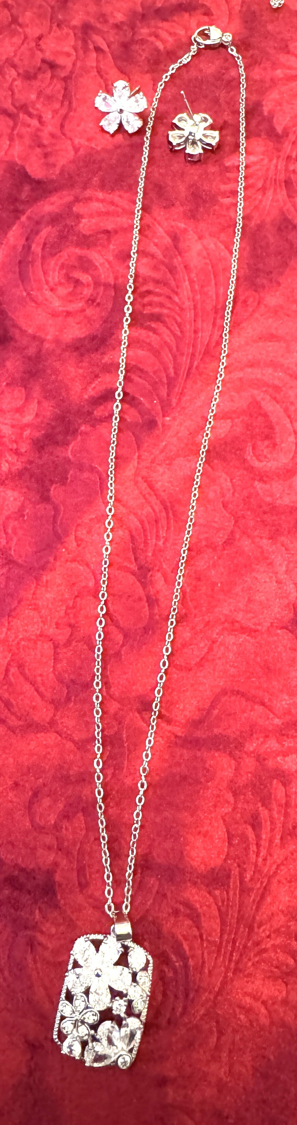 Women Silver Color Necklace and Earrings. Beautiful Flower design With Cz Stones.