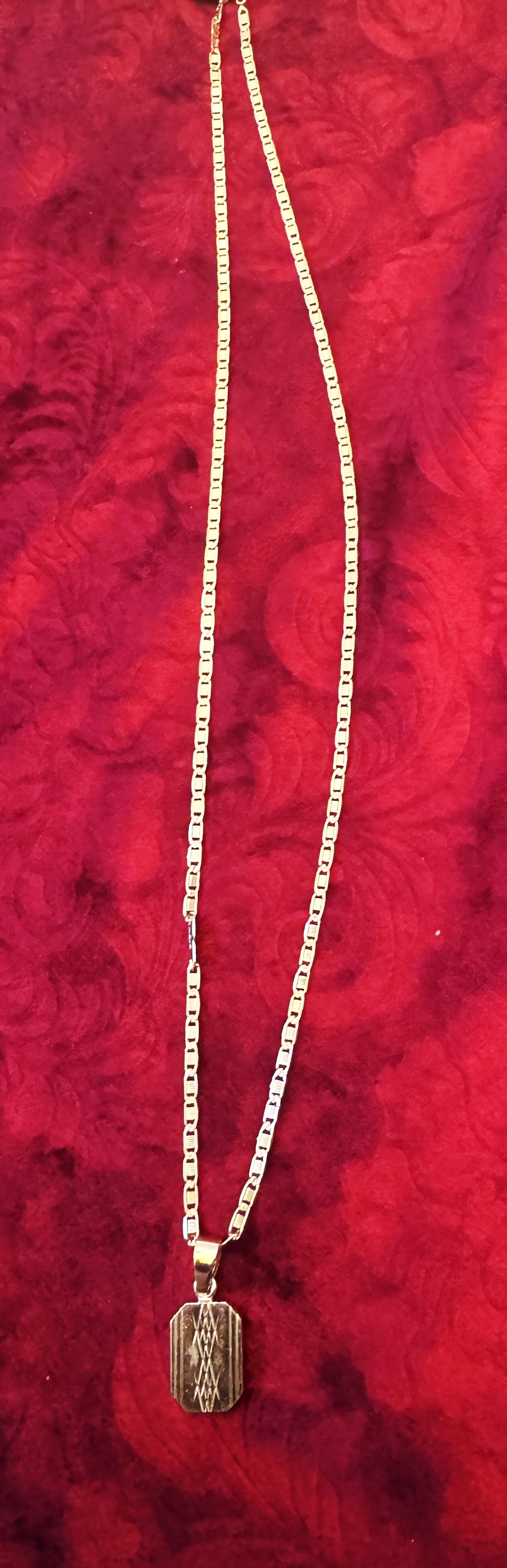 Man Gold Plated Necklace with Beautiful Design