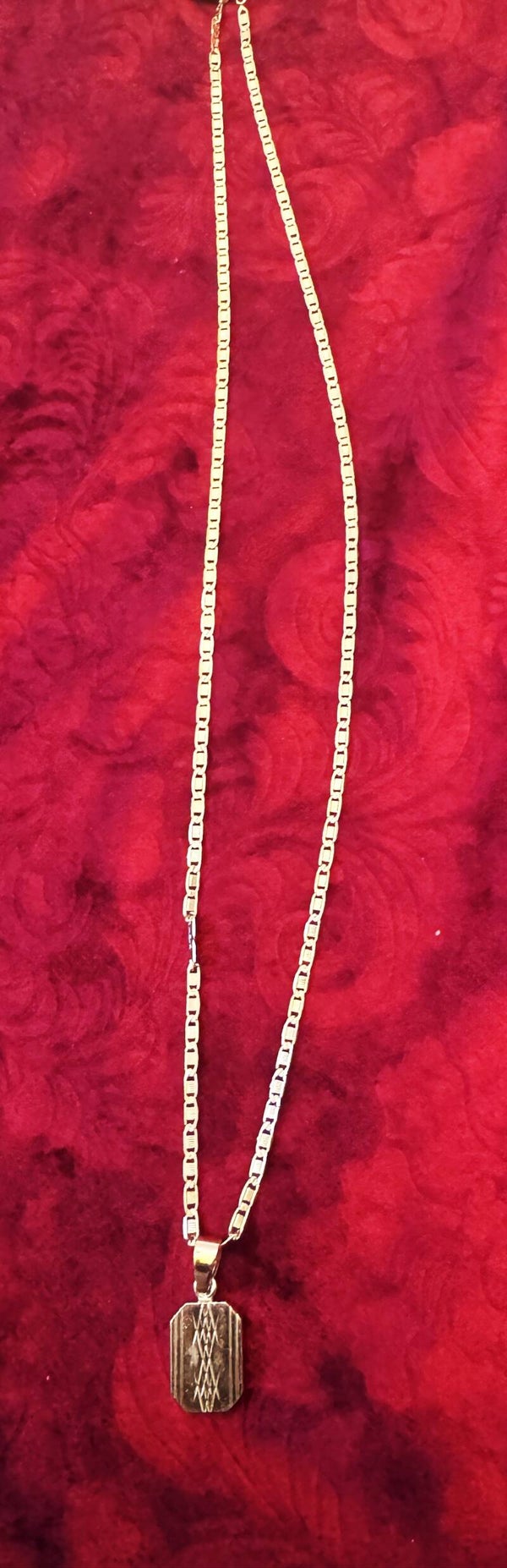 Man Gold Plated Necklace with Beautiful Design