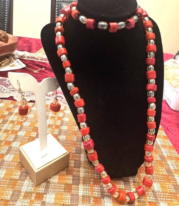 Beautiful Red and Clear/Gold Beaded Necklace, Bracelet and Earrings