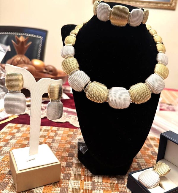 Beautiful Women Gold/Silver Tone Necklace, Bracelet, Ring and Earrings. Square in Square Design with White CZ Stones