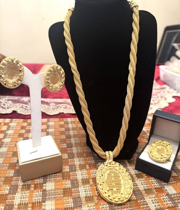 Beautiful Gold Plated Necklace, Ring, and Earrings