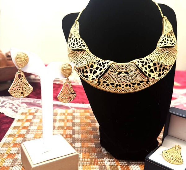 Beautiful Gold Color Necklace, Ring and Earrings