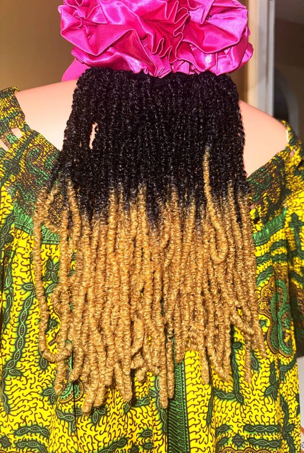 13 inch Blond/Gold and Black thin Twist Bottom Cap
