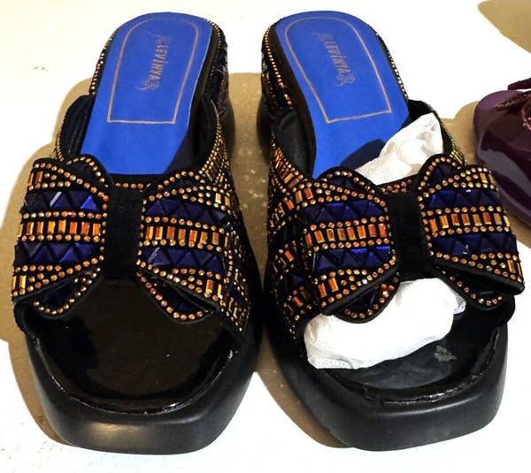 WOMEN SHOES
